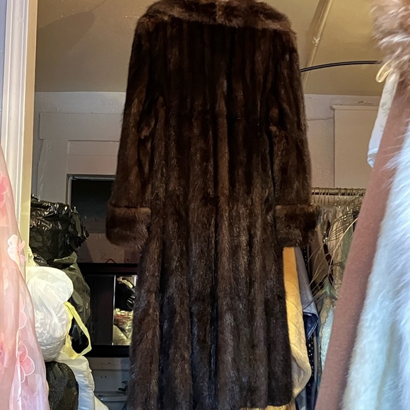 Size 0-6x reasonable offer
Mink , lamb, Rabbit, wool, fox , leather and suede ~ - Picture 2 of 13
